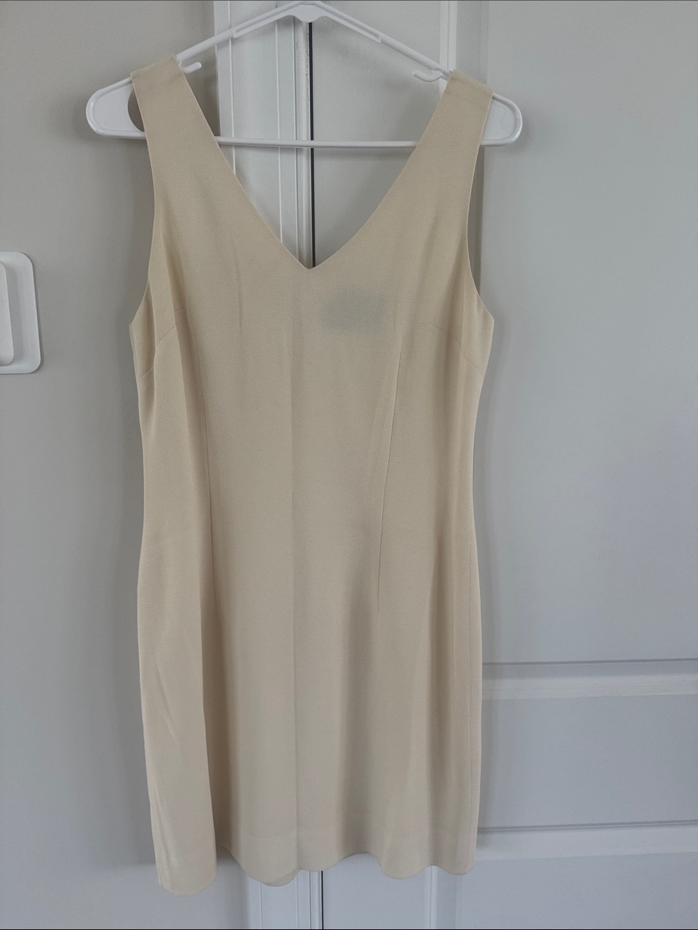Nicole Miller Sleeveless Cream V-Neck Women's Dress